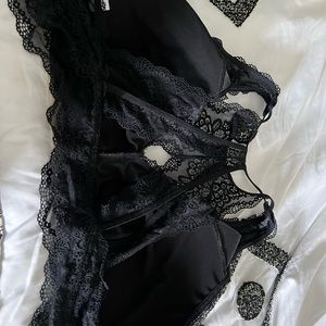 Black bralette
